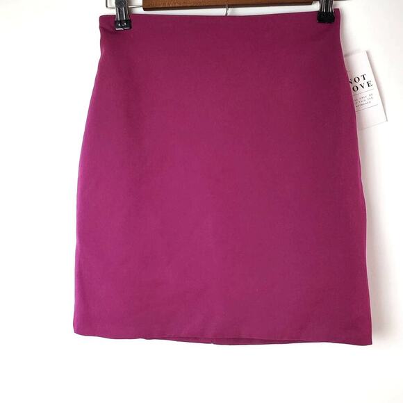 Celeb Purple Lined Mini Pencil Skirt NEW - Picture 1 of 4